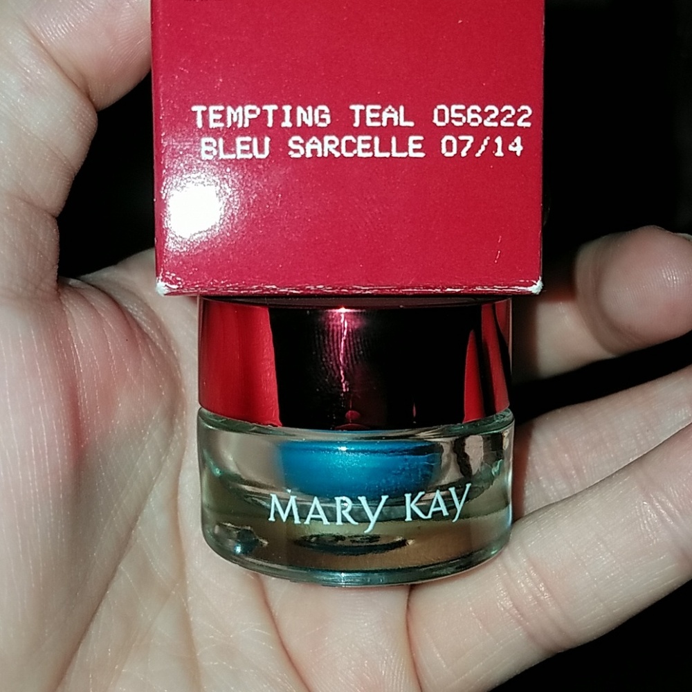 Brand new never used Mary Kay Gel Eyeliner Teal